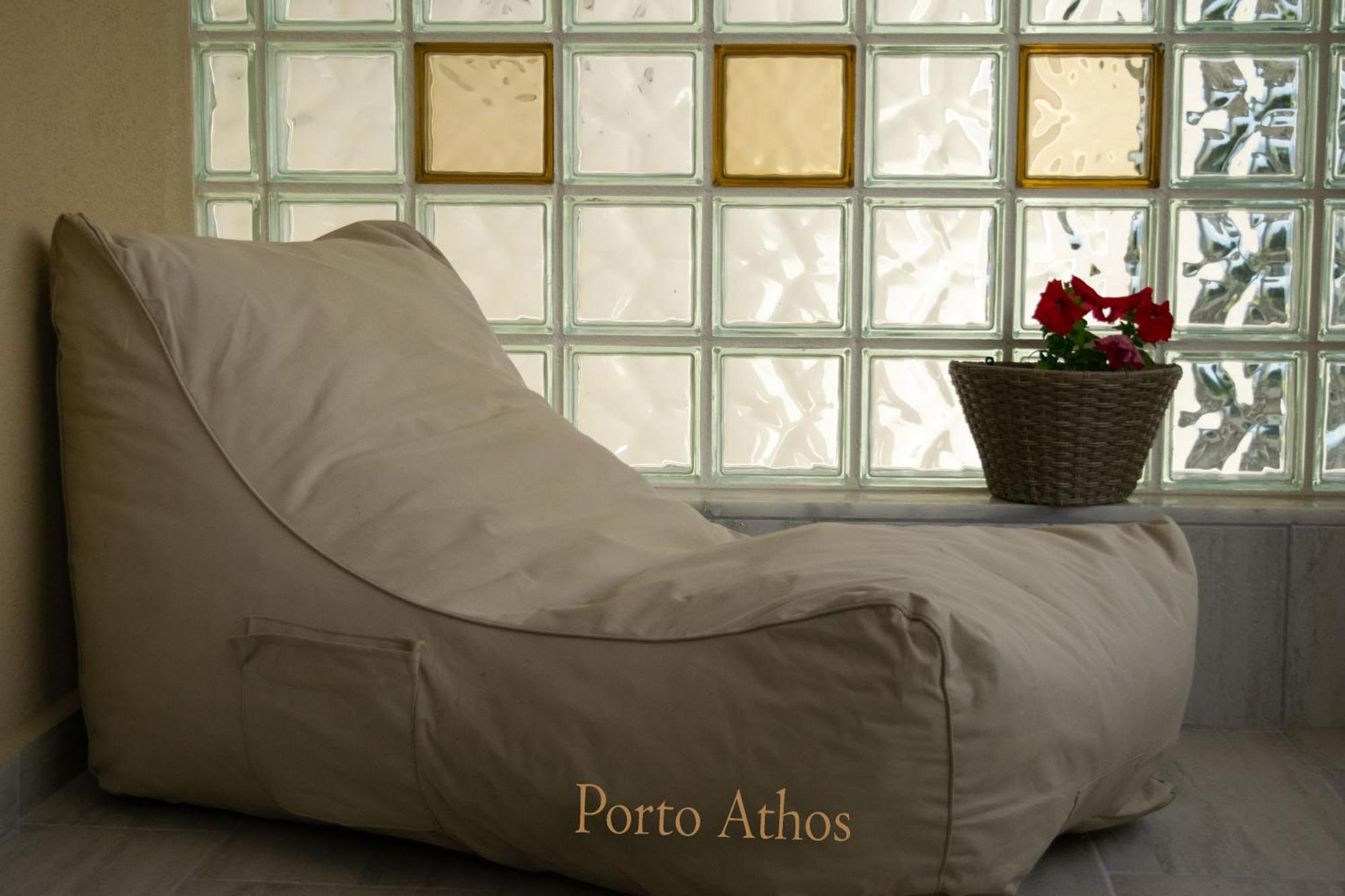 Porto Athos 1345 *